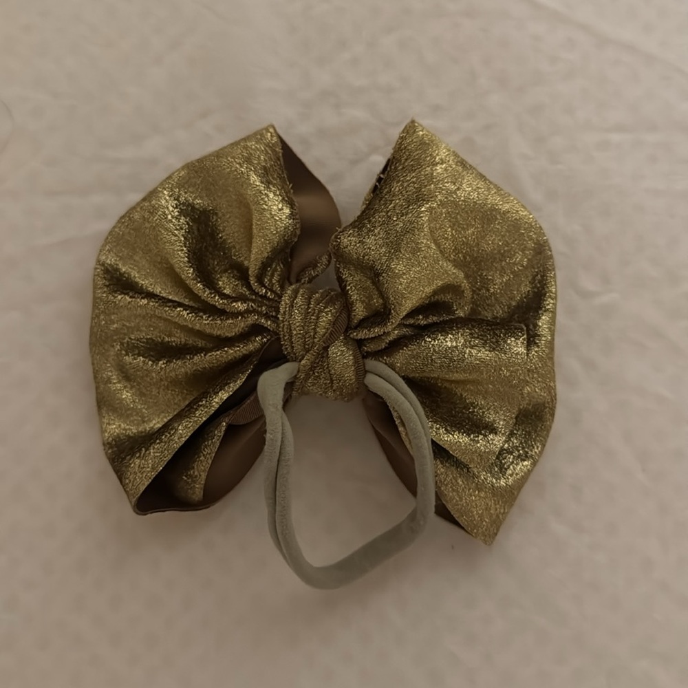Bow - Picture 2 of 2